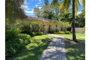 1040 SW 21st St, Boca Raton, FL 33486, Sold 10/31/22