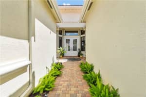 9266  Isles Cay Dr, Delray Beach, FL 33446 Sold 11/21/22