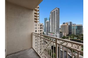 511 SE 5th Ave   1823, Fort Lauderdale, FL 33301 Sold 01/13/23