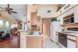 9263 NW 9th Ct   9263, Plantation, FL 33324 Sold 10/31/22