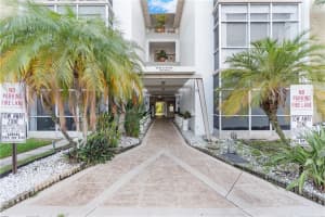 3000 NE 16th Ave, Oakland Park, FL 33334, Sold 11/28/22