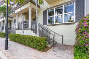 2601 NE 14th Ave, Wilton Manors, FL 33334, Sold 03/09/23