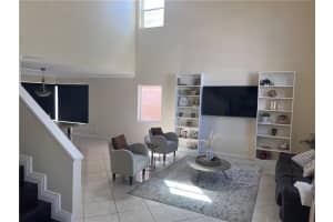 10282 SW 9th Ln, Pembroke Pines, FL 33025, Sold 11/30/22