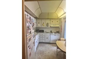 4211 NW 41st St, Lauderdale Lakes, FL 33319, Sold 01/23/23