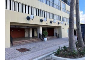 322 Buchanan St, Hollywood, FL 33019, Sold 12/28/22