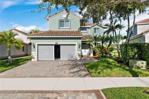 916 Stanton Dr, Weston, FL 33326, Sold 12/01/22