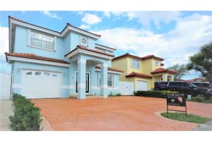 19671 NW 85th Ave, Hialeah, FL 33015, Sold 12/13/22