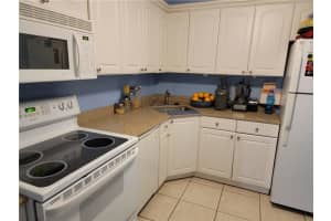 8140 SW 24th St, North Lauderdale, FL 33068, Sold 04/14/23