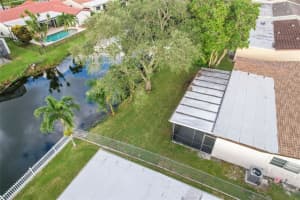 10531 NW 4th St, Plantation, FL 33324, Sold 10/31/22