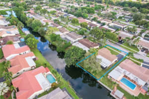 10531 NW 4th St, Plantation, FL 33324, Sold 10/31/22