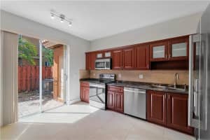 8400 NW 140th St, Miami Lakes, FL 33016, Sold 11/04/22