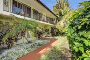 2817 N Atlantic Blvd, Fort Lauderdale, FL 33308, Sold 12/06/22