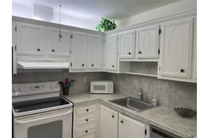 5660 SW 3rd Pl, Margate, FL 33068, Sold 11/02/22