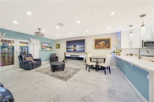 10895 NW 8th St   10895, Pembroke Pines, FL 33026 Sold 11/21/22