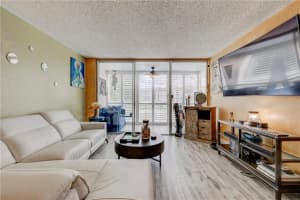 8350 Sands Point Blvd, Tamarac, FL 33321, Sold 11/14/22