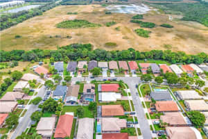 2233 NW 208th Ter, Pembroke Pines, FL 33029 Sold 01/11/23