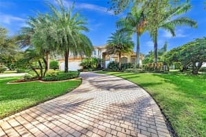 3612  Churchill Downs Dr, Davie, FL 33328 Sold 12/06/22