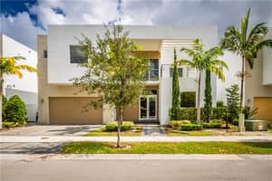 7457 NW 101st Ave, Doral, FL 33178 Sold 12/12/22
