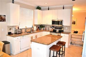 1155 Fairfield Meadows Dr, Weston, FL 33327, Sold 02/23/23