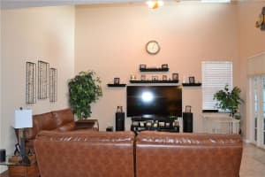 1155 Fairfield Meadows Dr, Weston, FL 33327, Sold 02/23/23