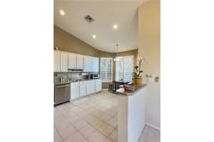8040 S Aragon Blvd   3, Sunrise, FL 33322 Sold 11/14/22