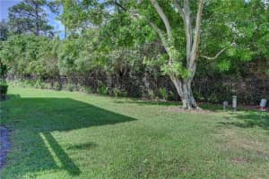 414  4th Ln   414, Green Acres, FL 33463 Sold 12/20/22