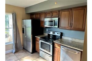 3263 NW 44th St, Oakland Park, FL 33309, Sold 01/10/23