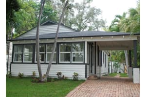 607  Claremore Dr, West Palm Beach, FL 33401 Sold 12/09/22