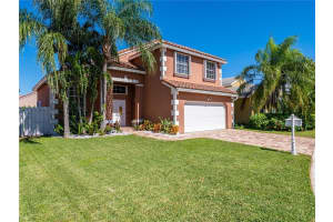 302  Bridgeton Rd, Weston, FL 33326 Sold 01/12/23