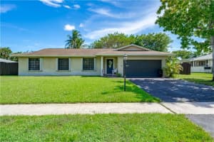 6030 8th Ct, Plantation, Florida 33317
