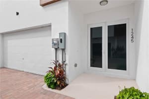 1245 NE 18th Ave, Fort Lauderdale, FL 33304, Sold 11/24/22