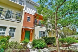 614 SW 1st Dr, Pompano Beach, FL 33060 Sold 11/04/22