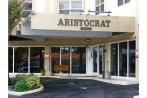 1200  Hibiscus Ave   502, Pompano Beach, FL 33062 Sold 11/29/22