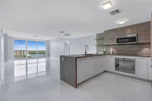 400 Sunny Isles Blvd, Sunny Isles Beach, FL 33160, Sold 01/20/23