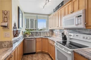 524  Orton Ave   503, Fort Lauderdale, FL 33304 Sold 01/13/23