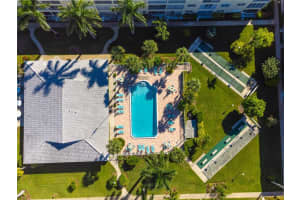 1951 NE 39th St, Lighthouse Point, FL 33064, Sold 12/09/22