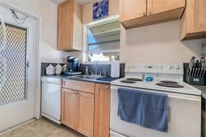 1951 NE 39th St, Lighthouse Point, FL 33064, Sold 12/09/22