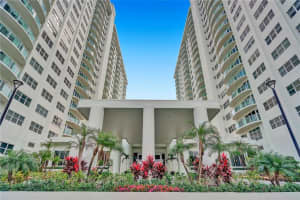 MLS# F10353350, Fort Lauderdale, Florida 33308