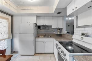 1333 E Hallandale Beach Blvd   141, Hallandale Beach, FL 33009 Sold 12/02/22