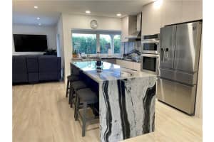 7600  Plantation Rd, Plantation, FL 33324 Sold 12/30/22