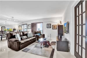 5100 Dupont Blvd, Fort Lauderdale, FL 33308, Sold 05/03/23