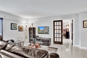 5100 Dupont Blvd, Fort Lauderdale, FL 33308, Sold 05/03/23
