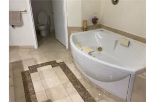 19333  Collins Ave   809, Sunny Isles Beach, FL 33160 Sold 04/19/23