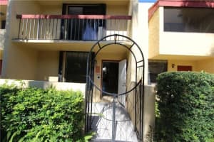 787 SE 1st Way, Deerfield Beach, FL 33441, Sold 01/17/23