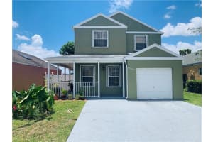 10000  Nandina St, Miramar, FL 33025 Sold 03/23/23