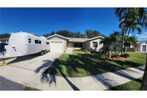 9213 NW 53rd Ct, Sunrise, FL 33351 Sold 03/27/23