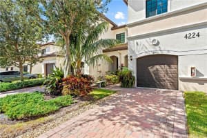 4224 N Dixie Hwy   86, Oakland Park, FL 33334 Sold 01/26/23