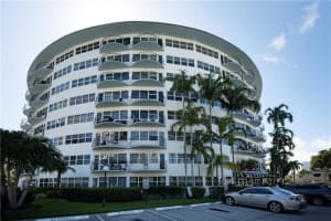 3250 NE 28th St, Fort Lauderdale, FL 33308, Sold 01/06/23