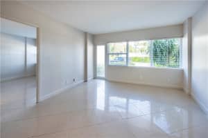 3250 NE 28th St, Fort Lauderdale, FL 33308, Sold 01/06/23