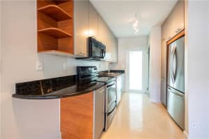 3250 NE 28th St, Fort Lauderdale, FL 33308, Sold 01/06/23